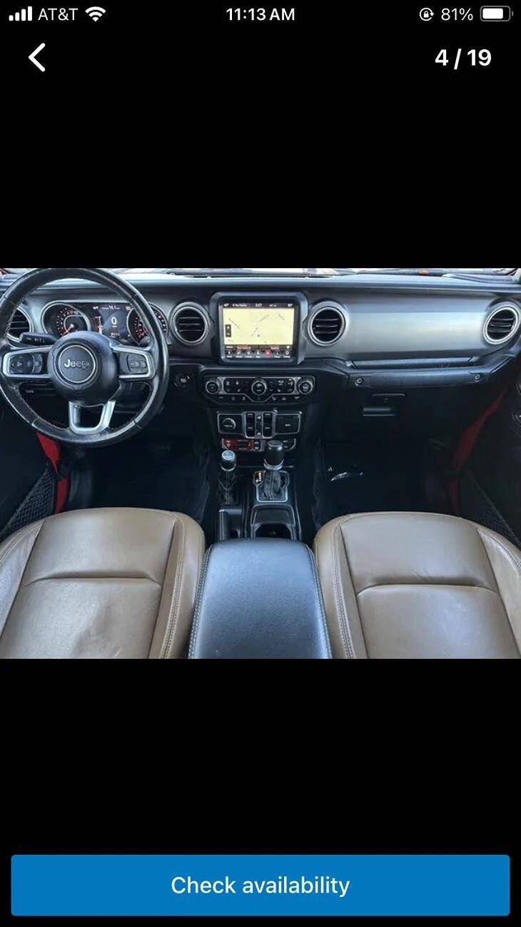 Jeep Gladiator Rubicon Interior - Dashboard not red IMG_7253