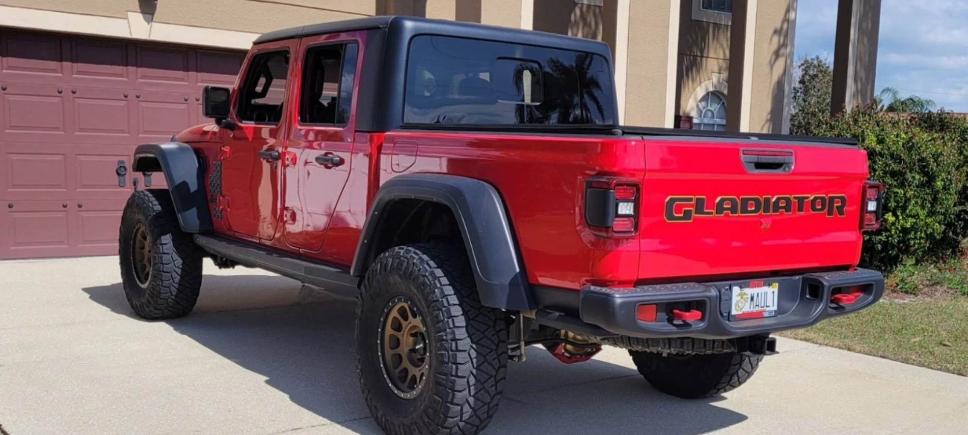 Jeep Gladiator New Gladiator Rubicon in Driveway! 1000016703