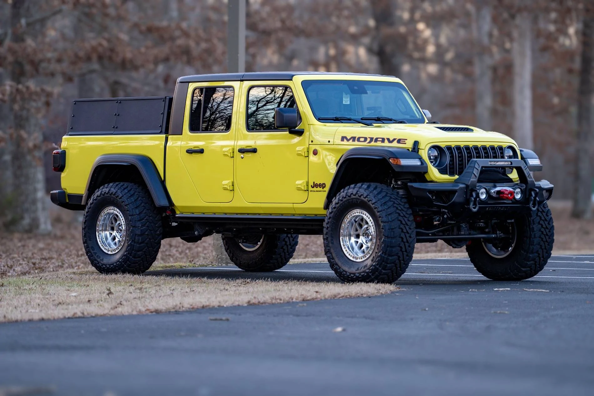 Jeep Gladiator Stock High Beams are Unimpressive DSC_0128
