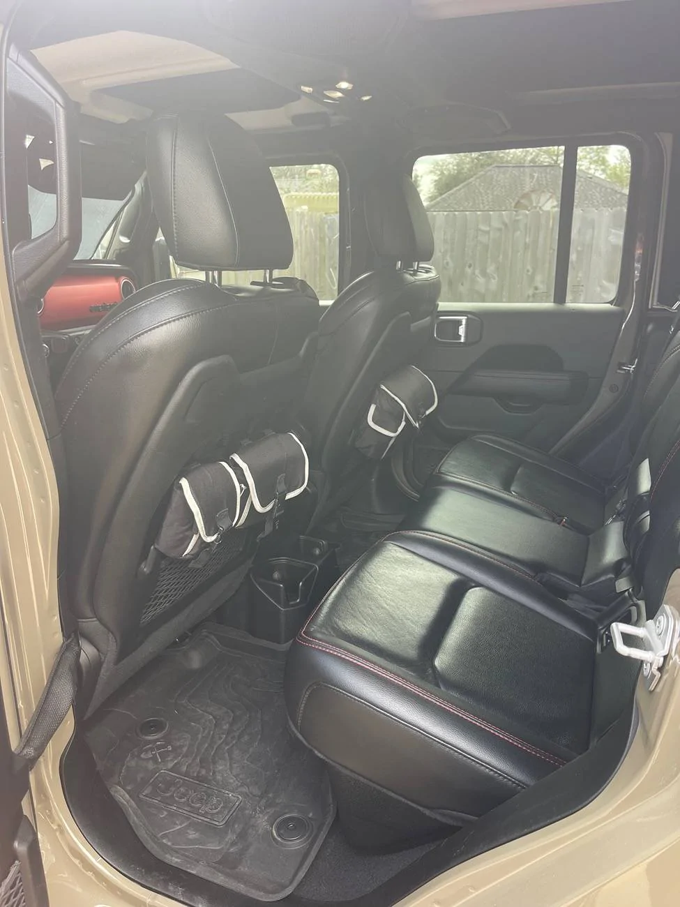 Jeep Gladiator 2020 Gladiator Rubicon Launch Edition - $31,500 IMG_9338