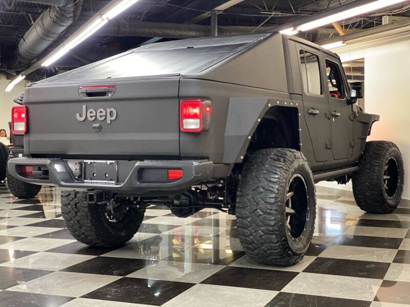 Jeep Gladiator Humvee style PZO fastback truck bed top DIY build IMG_3576