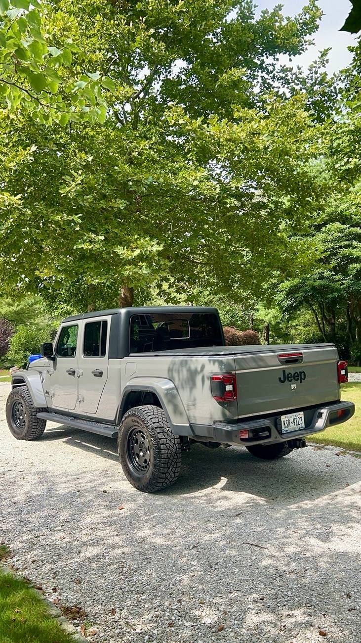 Jeep Gladiator Fifteen52 Turbomacs & Tires IMG_6186