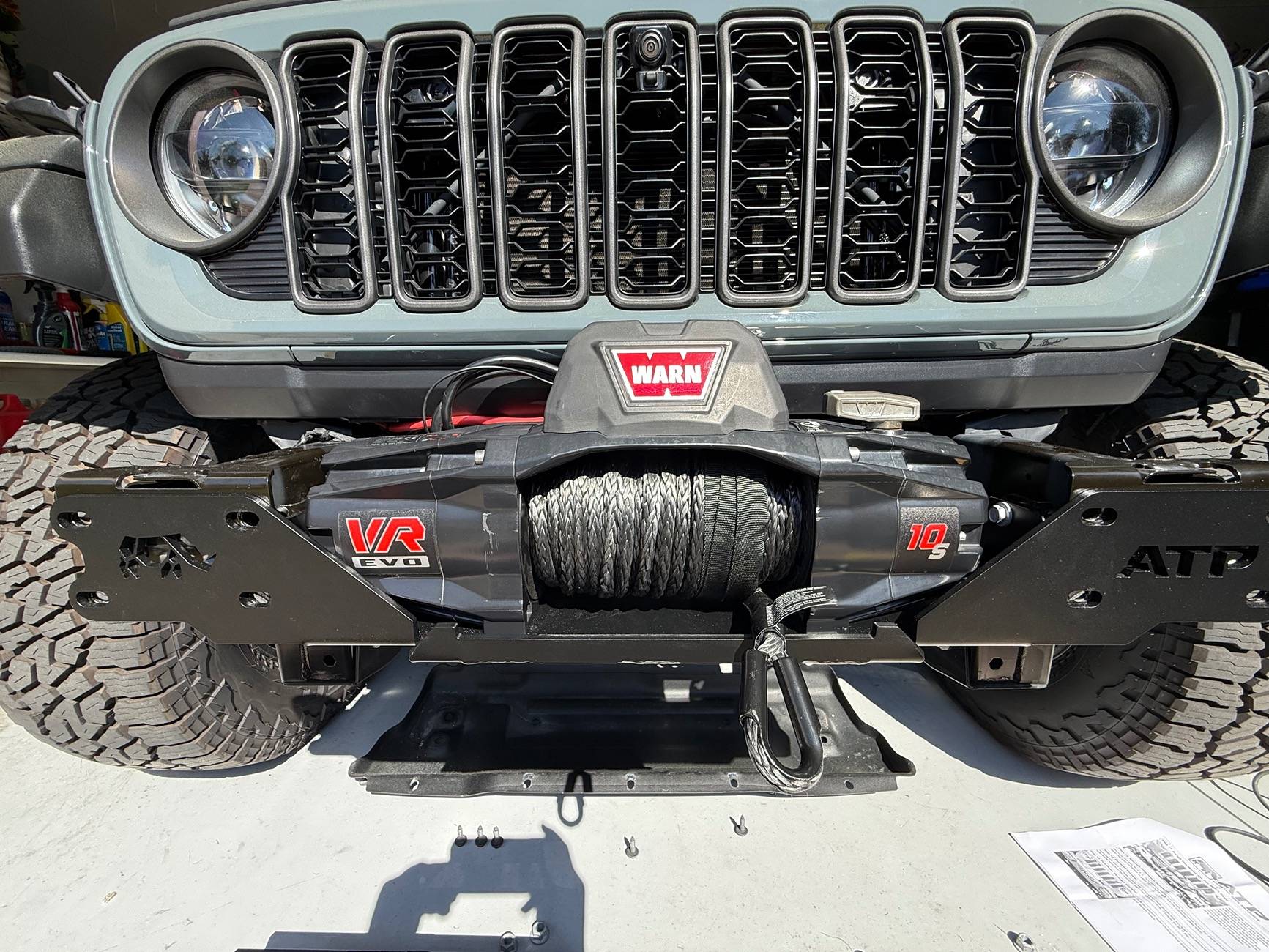 Jeep Gladiator Warn VR10S installed on 2024 Gladiator IMG_3814