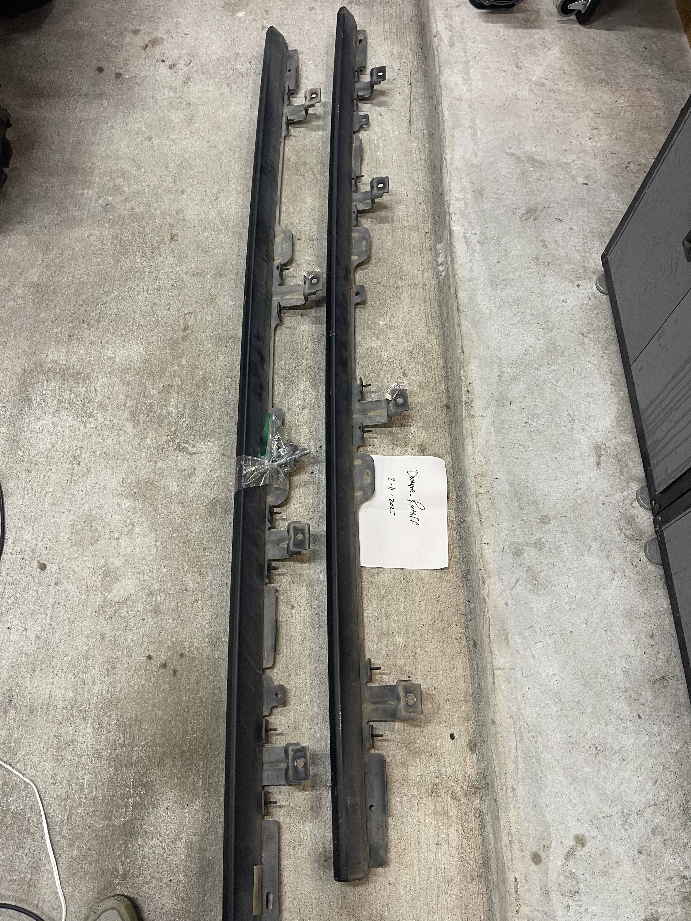 Jeep Gladiator Rubicon Mopar Rock Rails - $150 IMG_9360 2