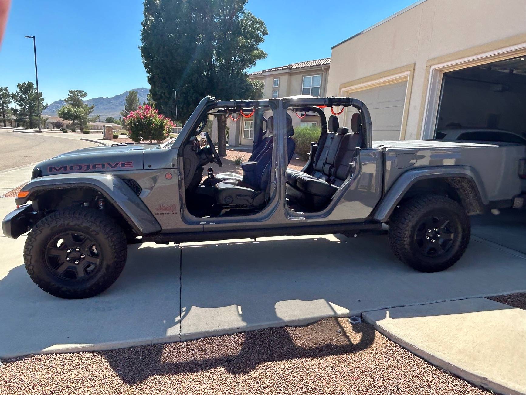 Jeep Gladiator Pics with tube doors -- post yours IMG_0348