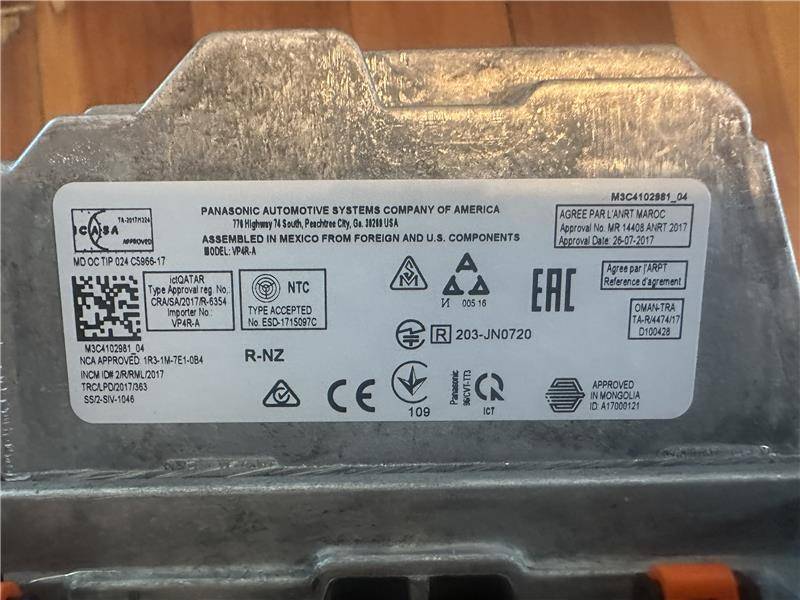 Jeep Gladiator Stock 8.4" UConnect Stereo Unit cfe698ef-1fad-446d-8eba-3e5e298892c6