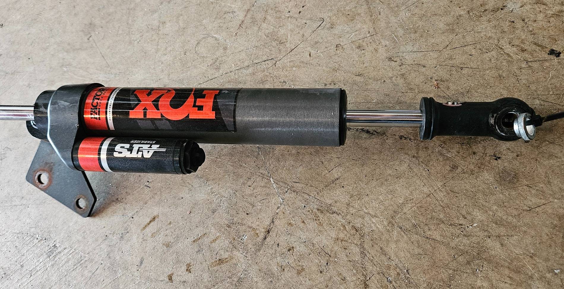 Jeep Gladiator Fox 2.0 Factory Series ATS Steering Stabilizer 20250213_112829