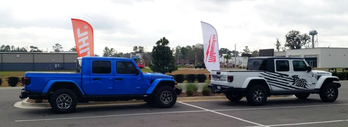 Jeep Gladiator Jeeps Parking Next To Jeeps 20250213_111513