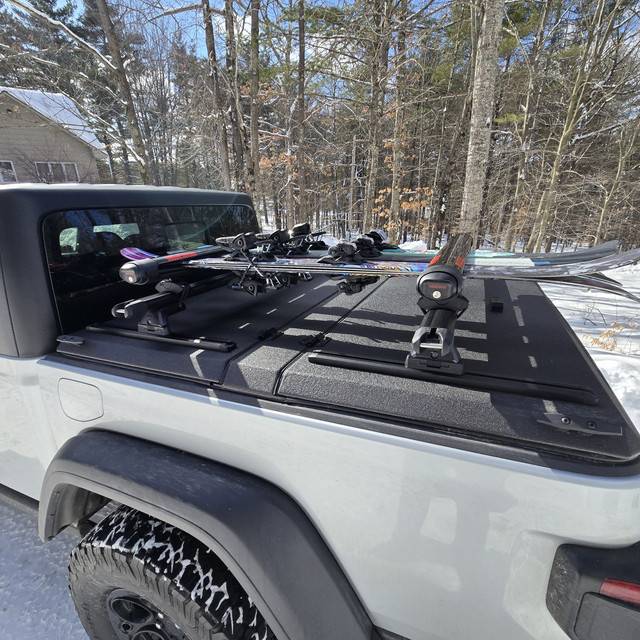 Jeep Gladiator Finished my bed setup - Diamondback SE + Builtright 20250207-125750