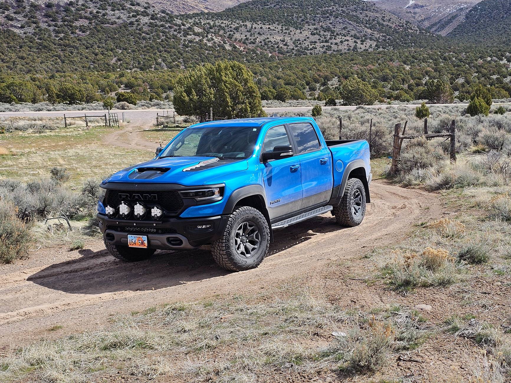 Jeep Gladiator Lets see all those Gladiators with lifts and bigger tires! 20240323_131026
