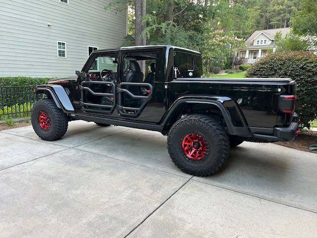 Jeep Gladiator Pics with tube doors -- post yours IMG_1653