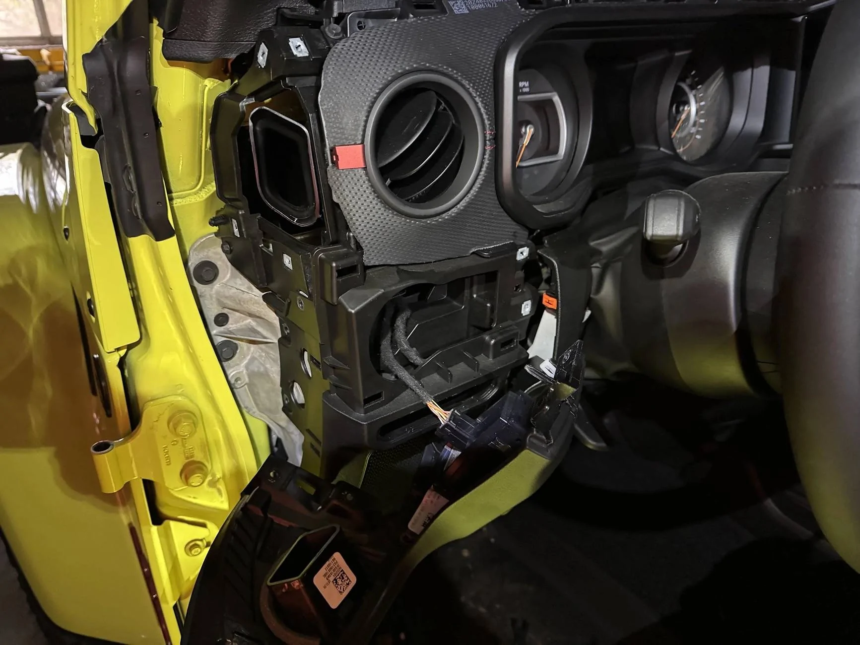 Jeep Gladiator 2024 Mojave X Add Bed 115v outlet 2024-115v-bed-outlet-install-v0-g45sound517e1.png