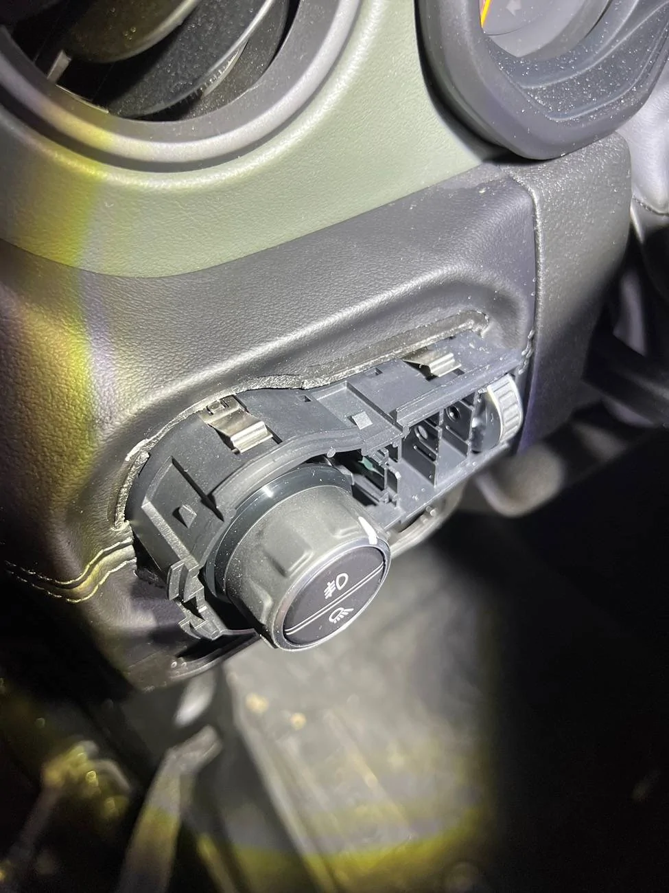 Jeep Gladiator 2024 Mojave X Add Bed 115v outlet IMG_1974