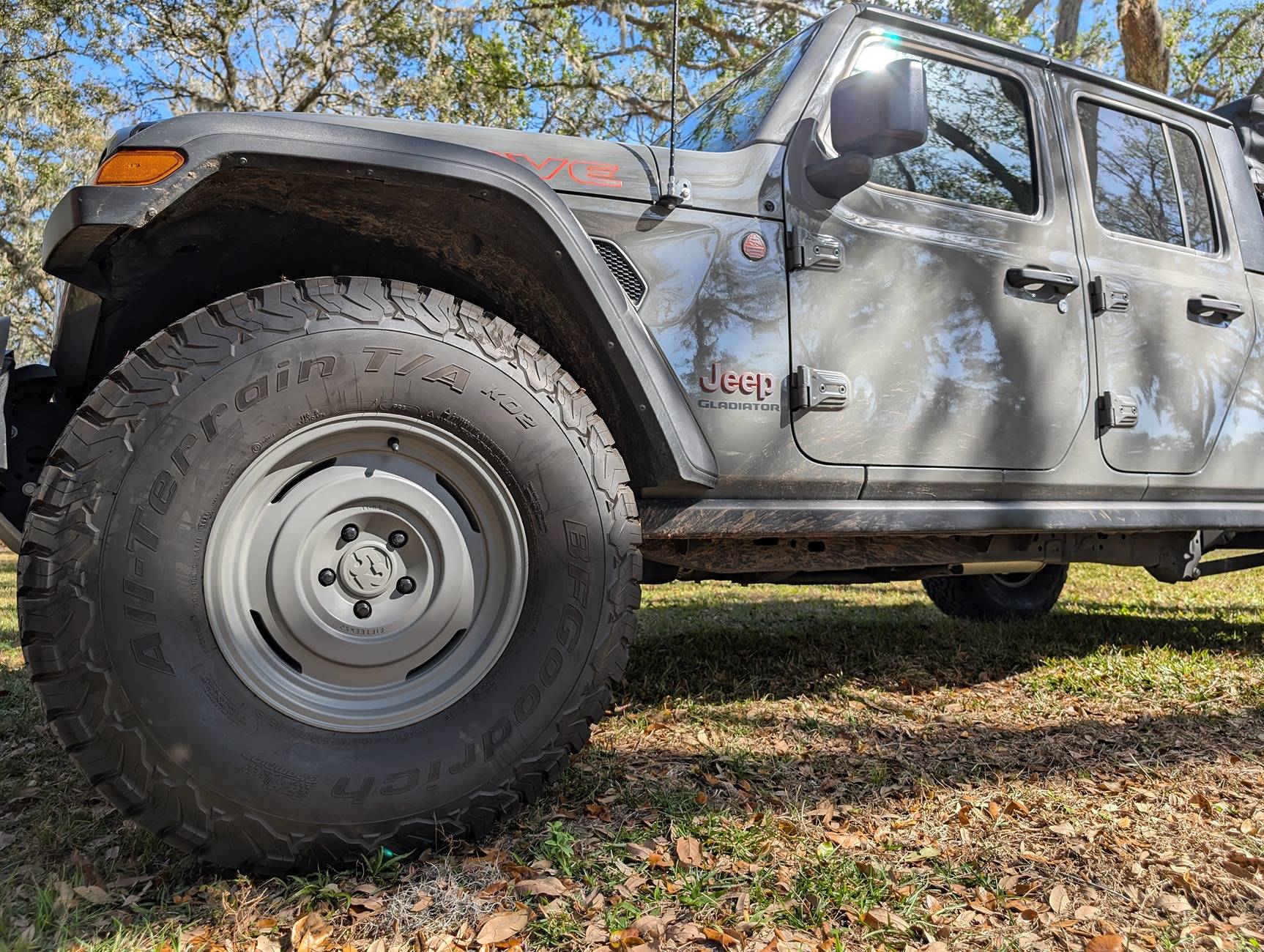 Jeep Gladiator Another Stock Mojave on 37s (Manual) 1000004099