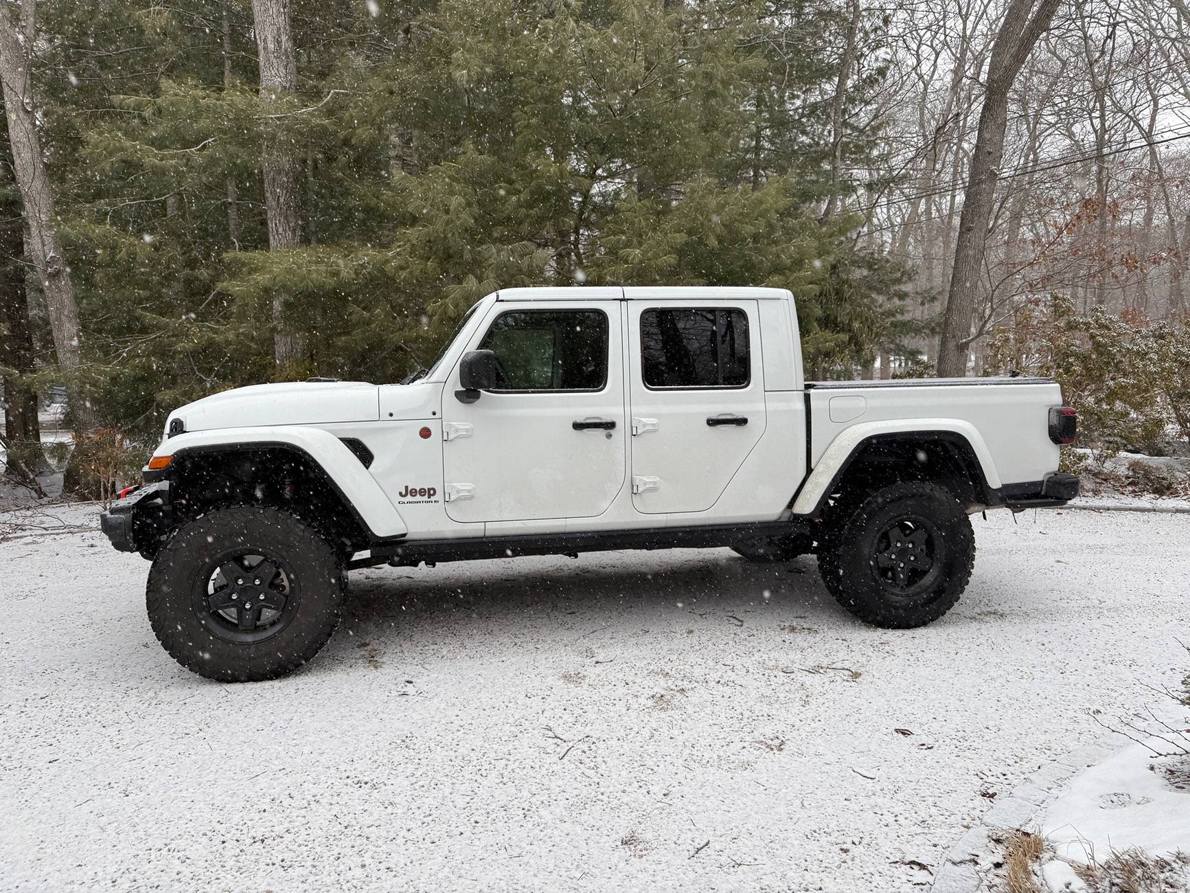 Jeep Gladiator Does this look bad? 35s vs 37s IMG_1233