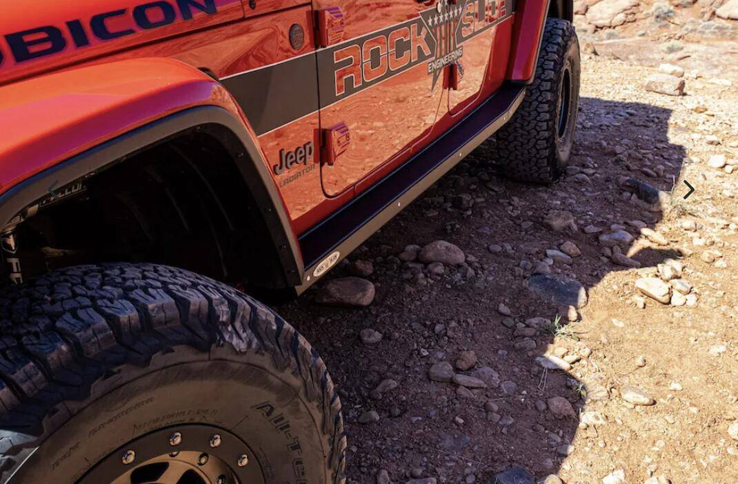 Jeep Gladiator PRICE DROP $1K Rock Slide Engineering Gen 3 Steps (24-25) Screenshot 2025-02-16 at 12.21.18 PM