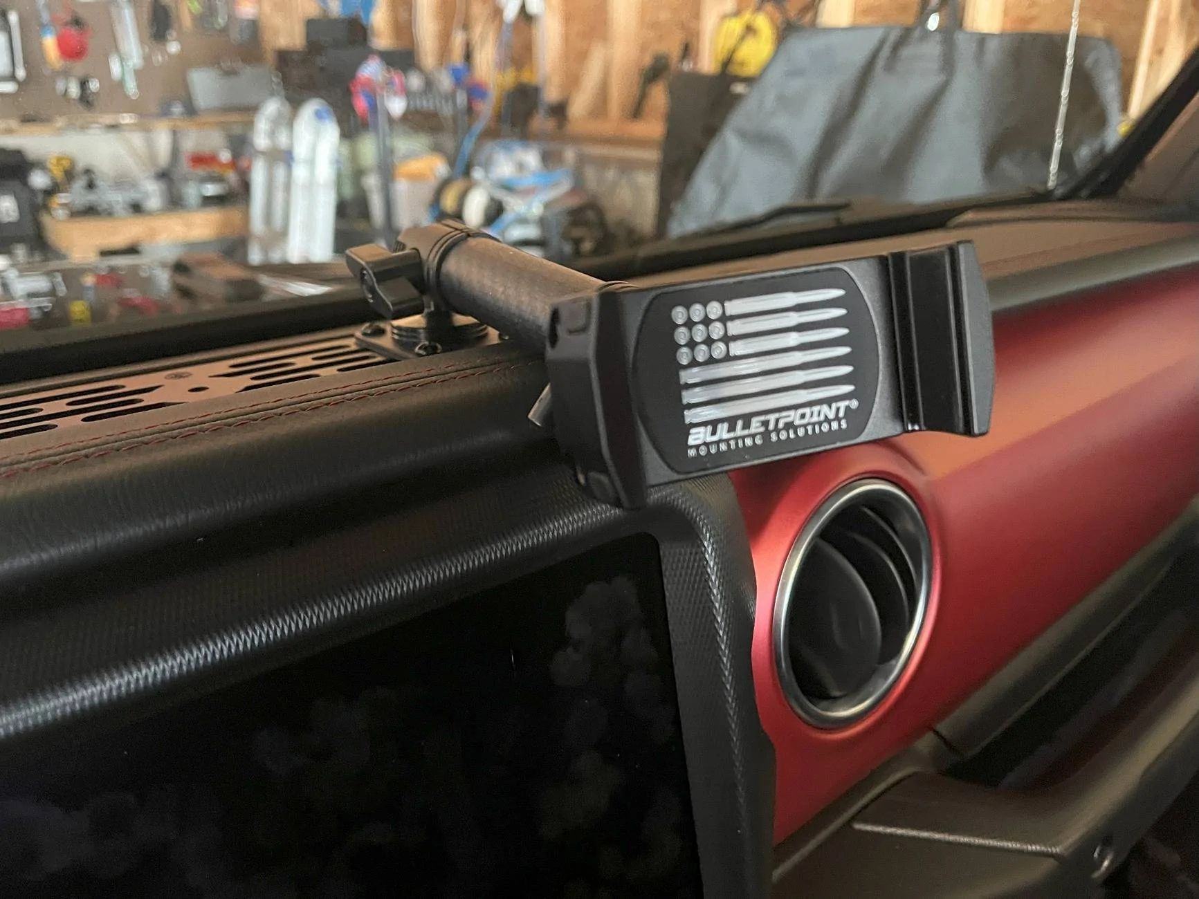 Jeep Gladiator Bulletpoint Phone Mount BP4