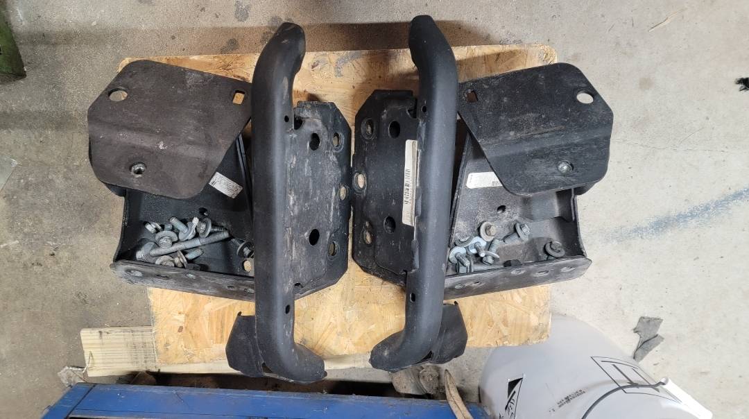 Jeep Gladiator Rear bed sliders Screenshot_20250216_154641_Gallery
