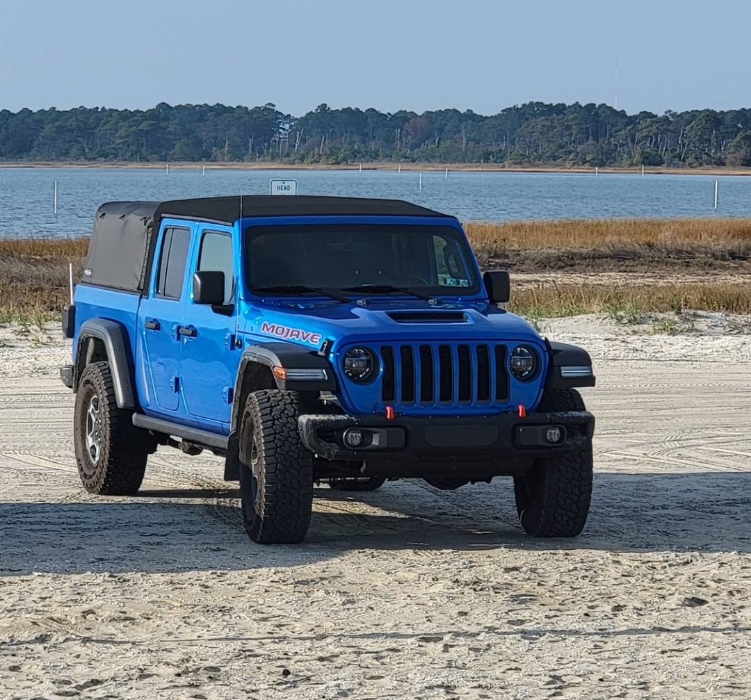 Jeep Gladiator Rear bed sliders Screenshot_20250216_152655_Gallery