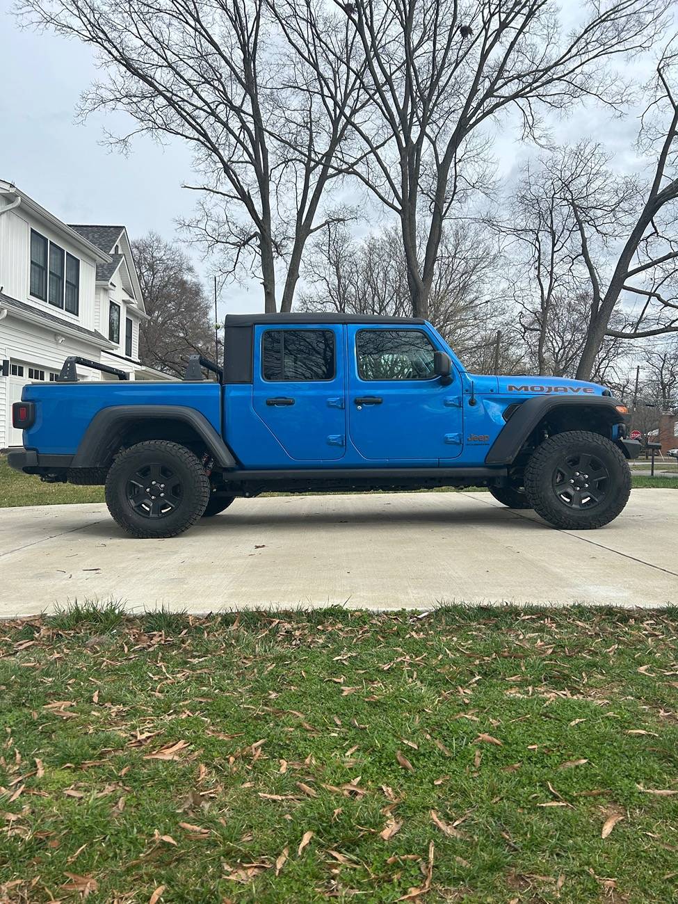 Jeep Gladiator Does this look bad? 35s vs 37s IMG_2011