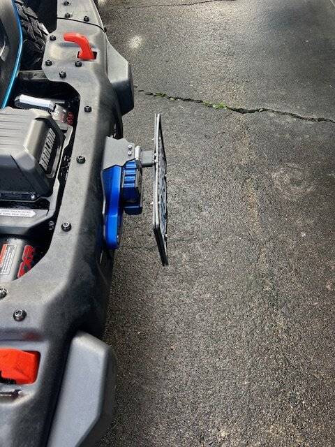 Jeep Gladiator Winch plate recommendations for Badlands Apex 12,000 with stock 2024 Rubicon X bumper IMG_3346