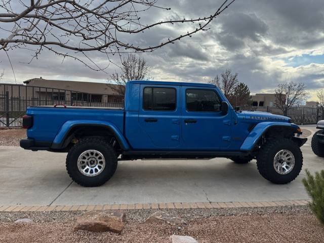 Jeep Gladiator Show Off Your Scenic Hydro Blue Photos thumbnail_IMG_3974