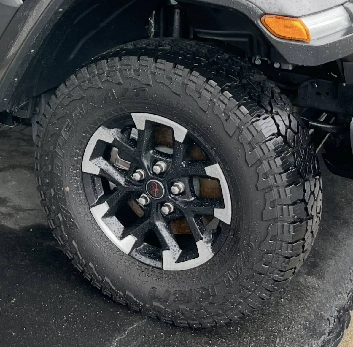 Jeep Gladiator Using a matching wheel for spare tire IMG_5500