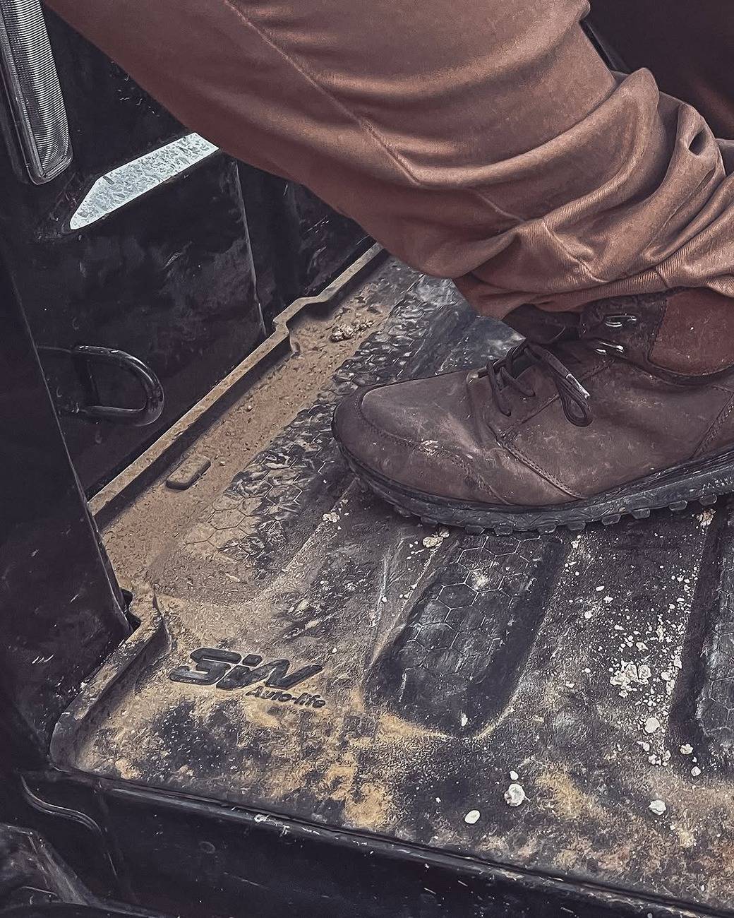 Jeep Gladiator 🚨 3Wliners Floor & Bed Liner Exclusive 25% OFF for Jeep Gladiator Owners! 🚨 JG3