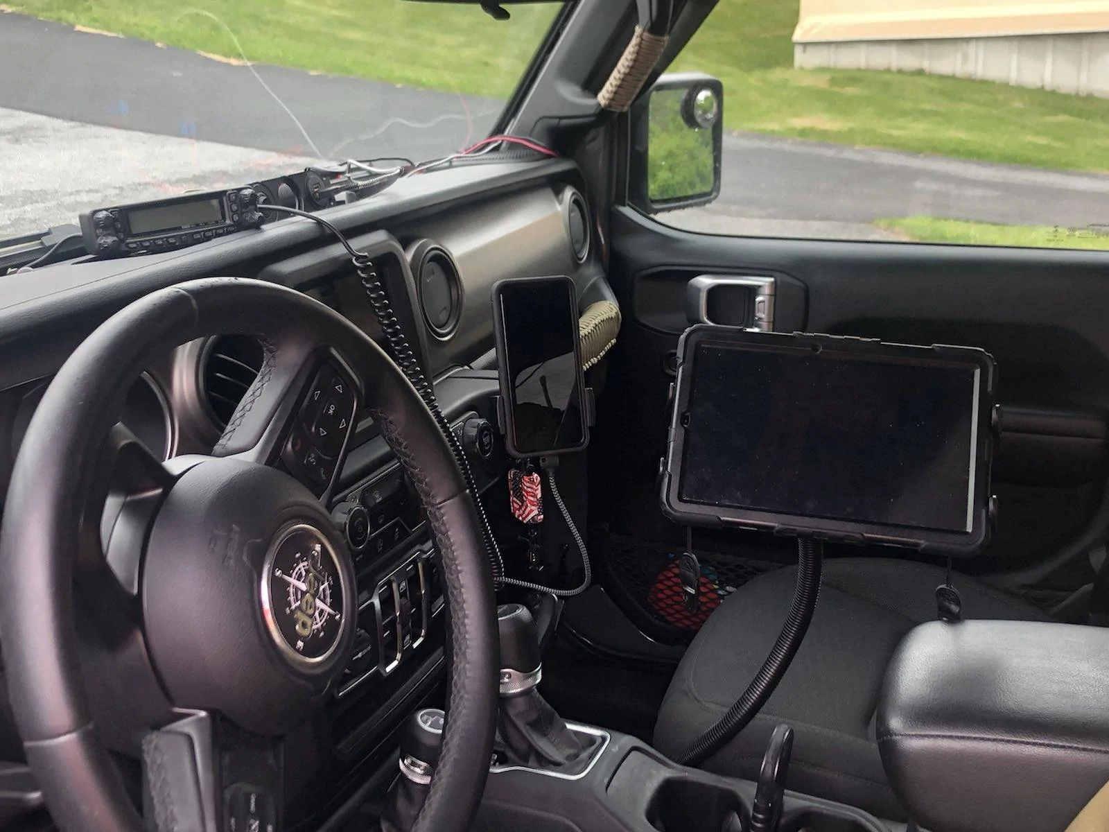 Jeep Gladiator GMRS OR VHF RADIO INSTALL ON GLADIATOR signal-2022-05-14-13-36-02-742