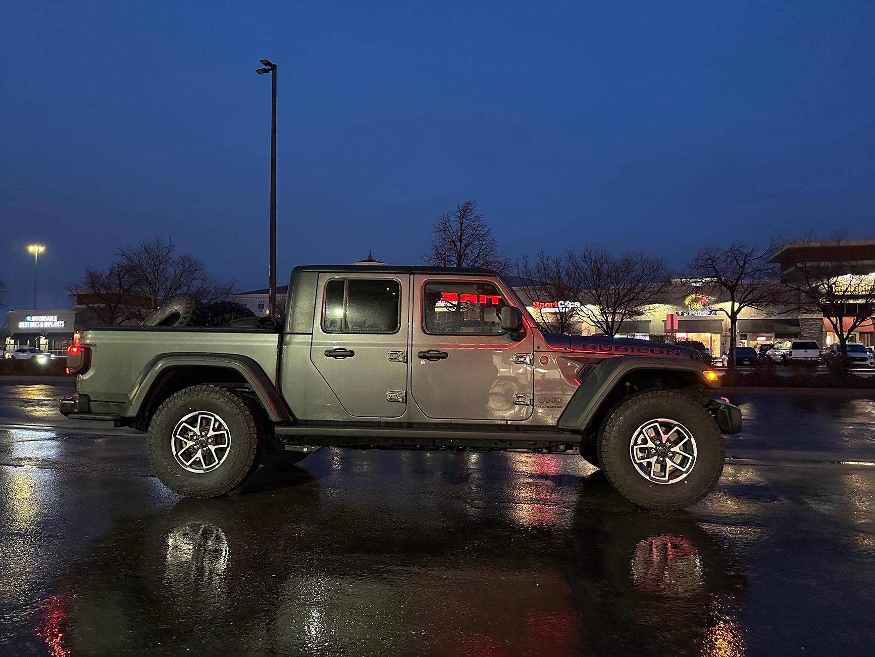 Jeep Gladiator 35s and No Lift Thread IMG_7543