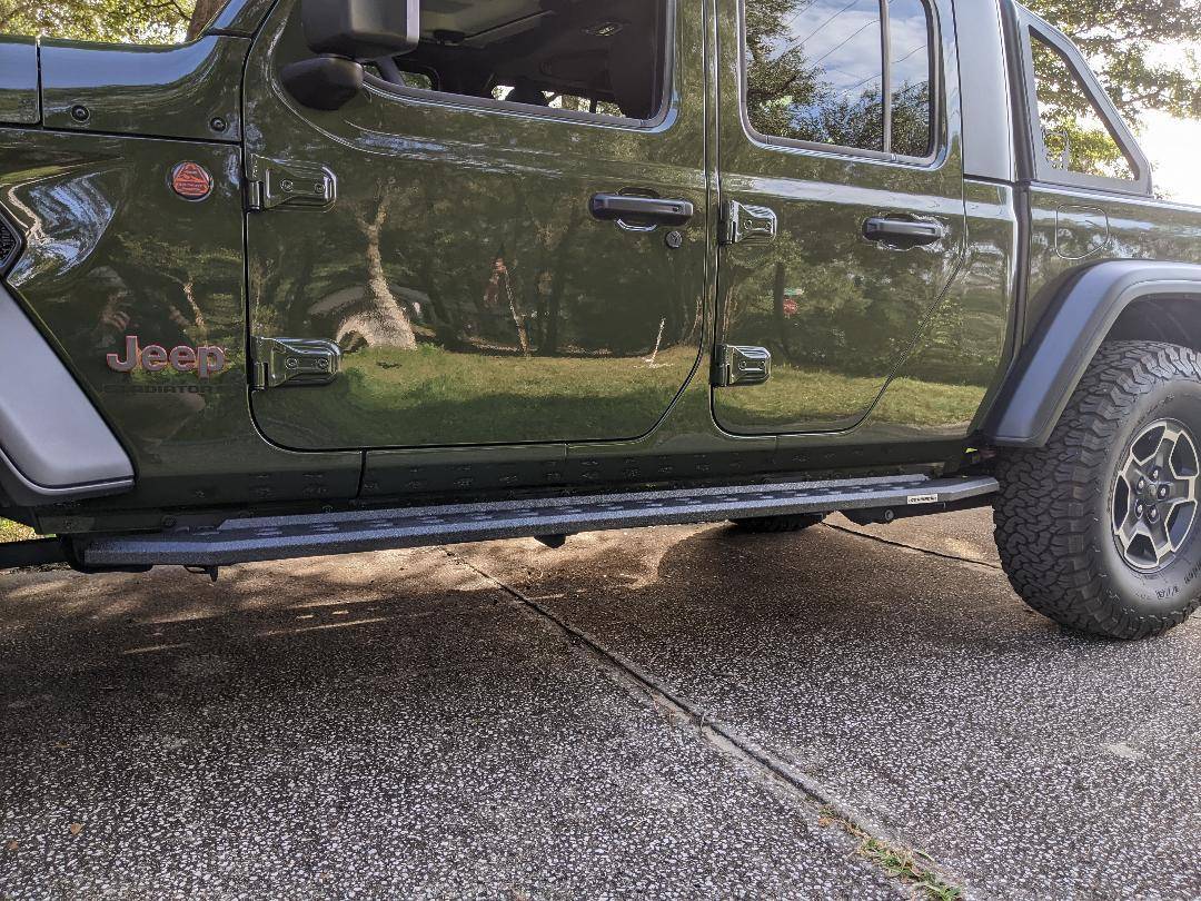 Jeep Gladiator Running boards 1740161634446-b0