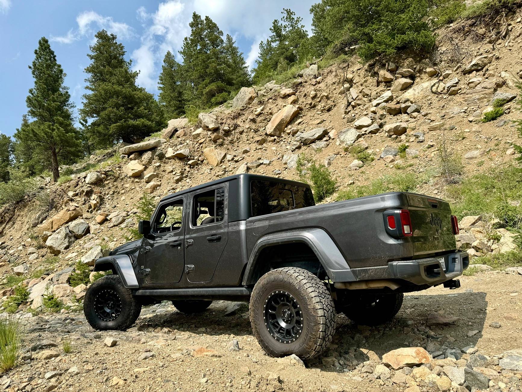 Jeep Gladiator GRANITE CRYSTAL JT Gladiator Club IMG_6656