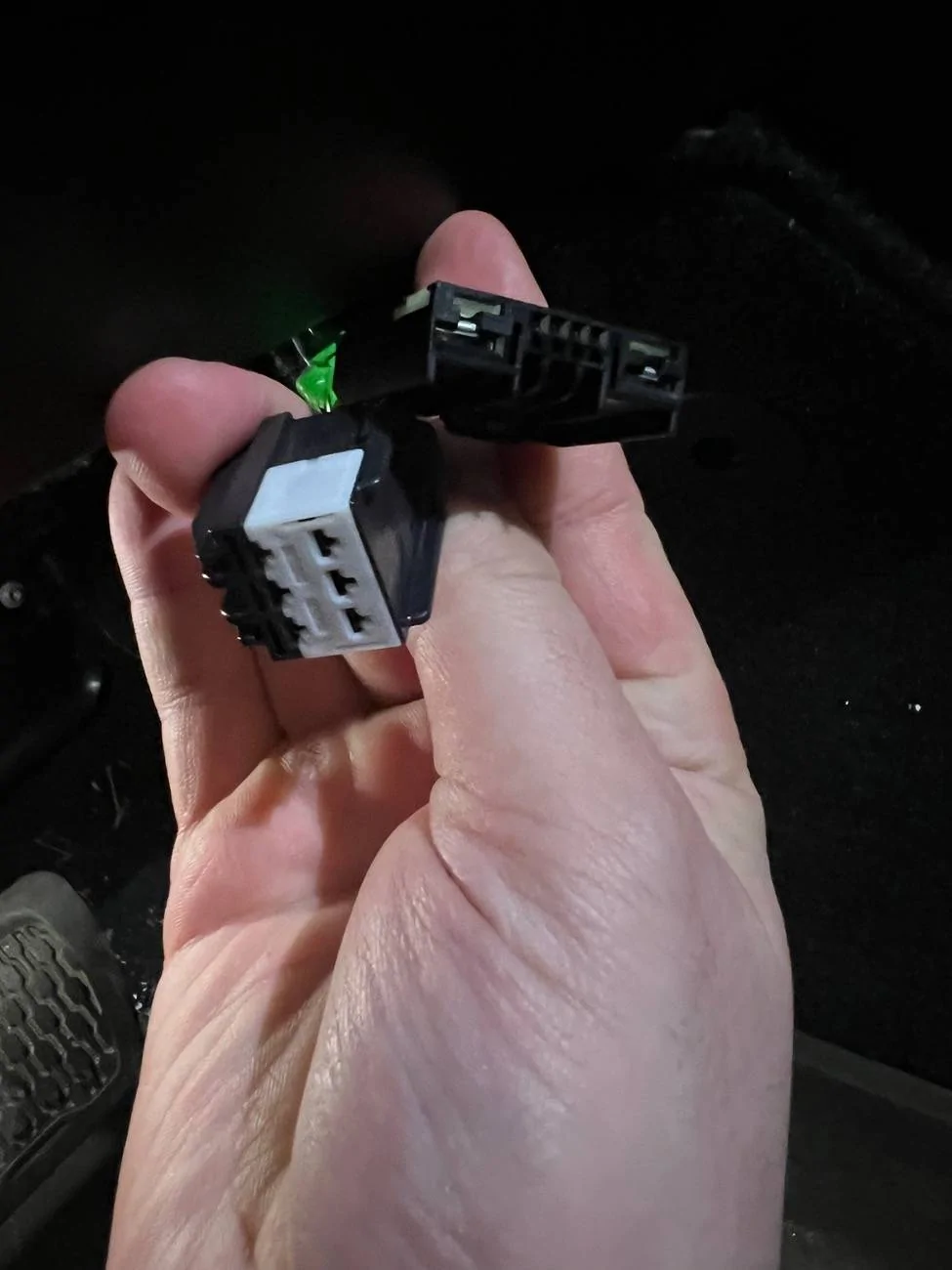 Jeep Gladiator OEM inverter question/help IMG_8647