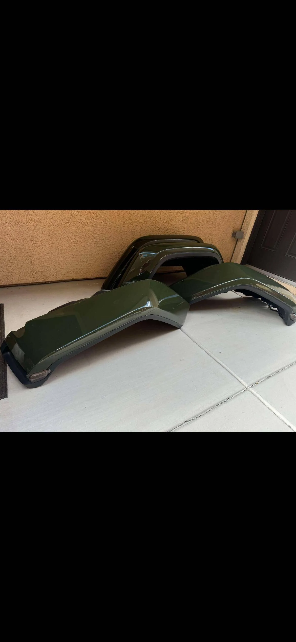 Jeep Gladiator Rubicon JT fender flares sarge green IMG_0845
