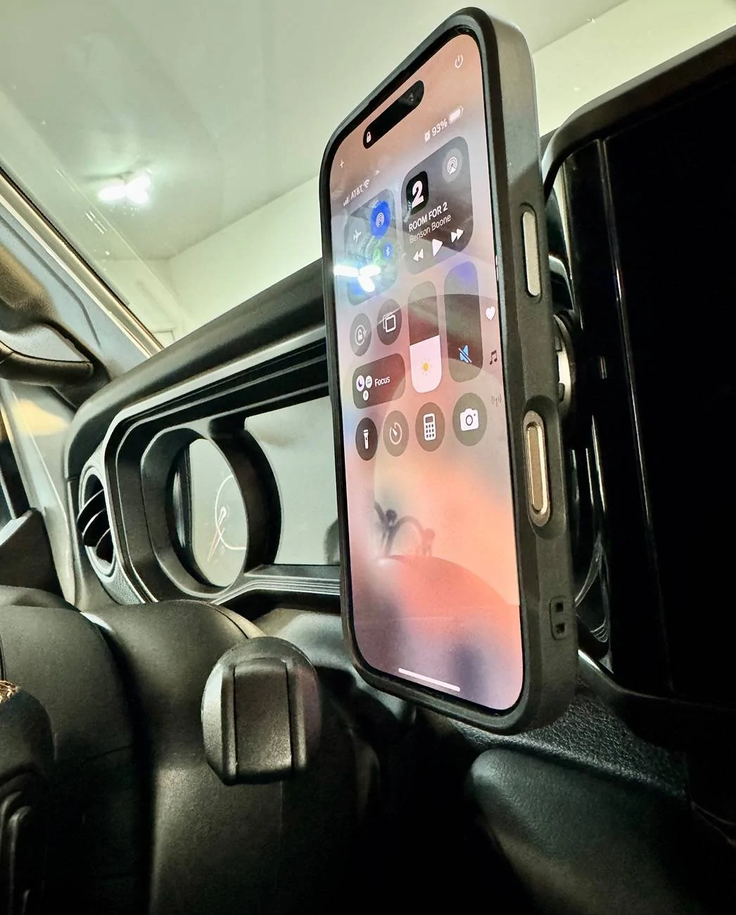 Jeep Gladiator Dash MagSafe Phone Mount IMG_7939