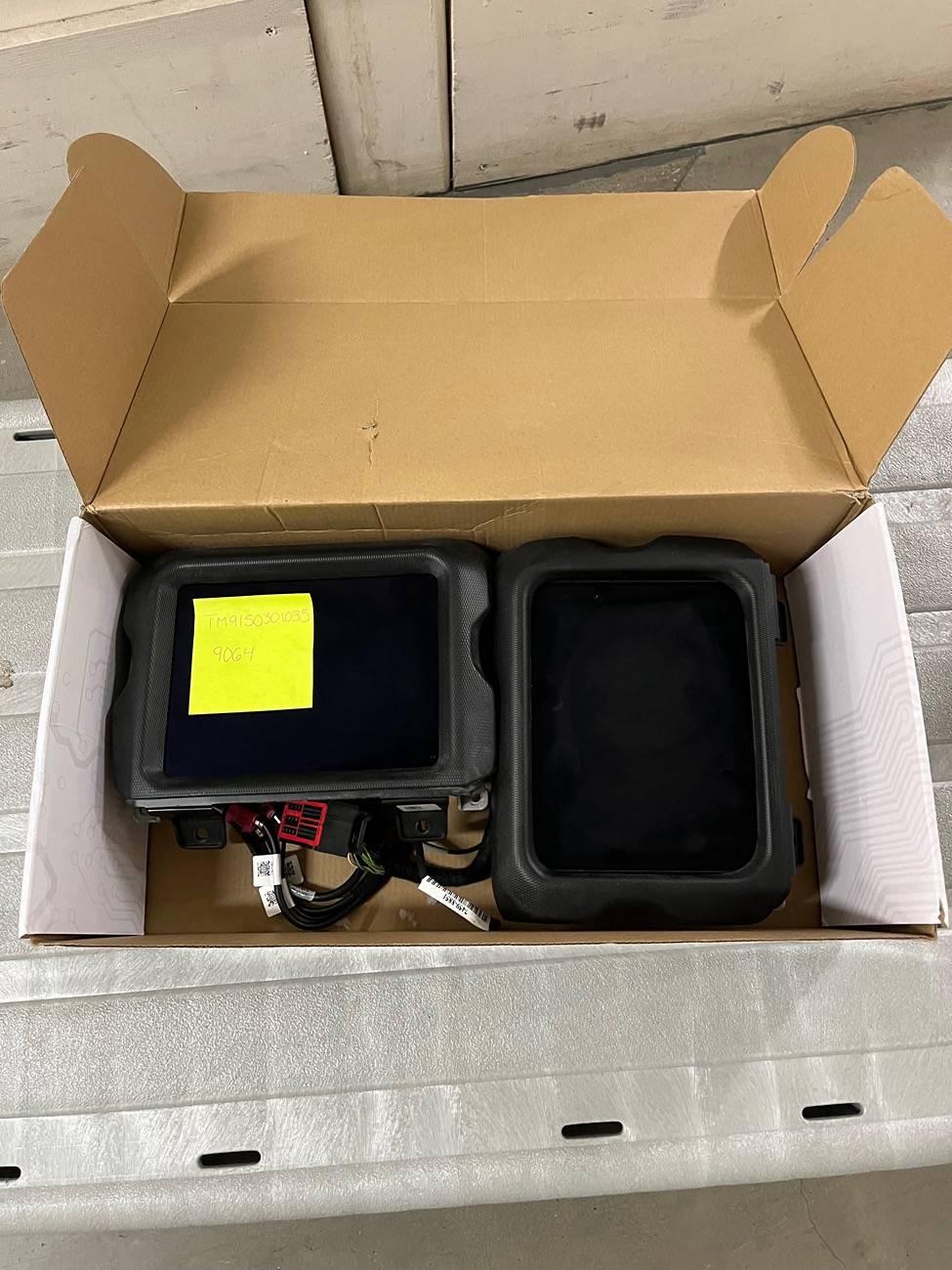 Jeep Gladiator Infotainment 8.4 Units for Sale x2 IMG_9320
