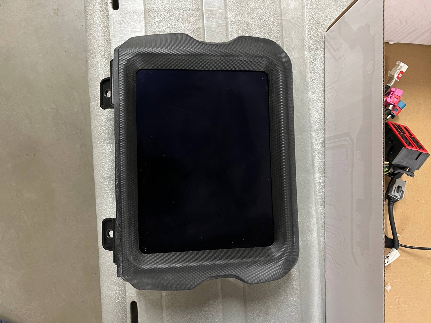 Jeep Gladiator Infotainment 8.4 Units for Sale x2 IMG_9321