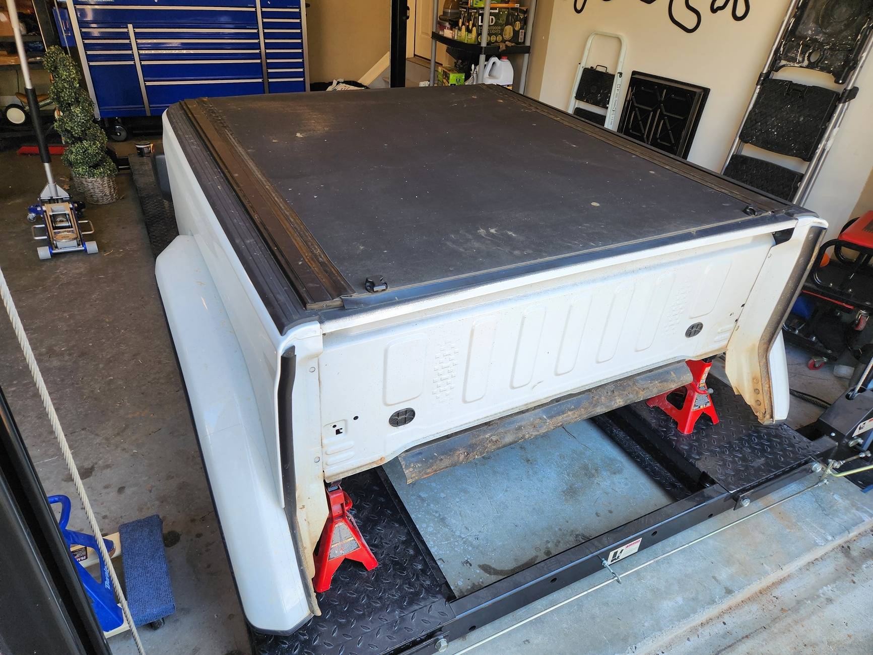 Jeep Gladiator Complete Bed - $3,500 20250222_122647