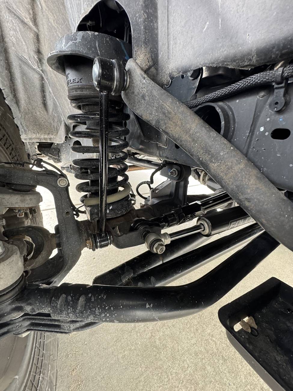 Jeep Gladiator It happened to me: Death Wobble after spacer lift. Help! thumbnail_IMG_2554