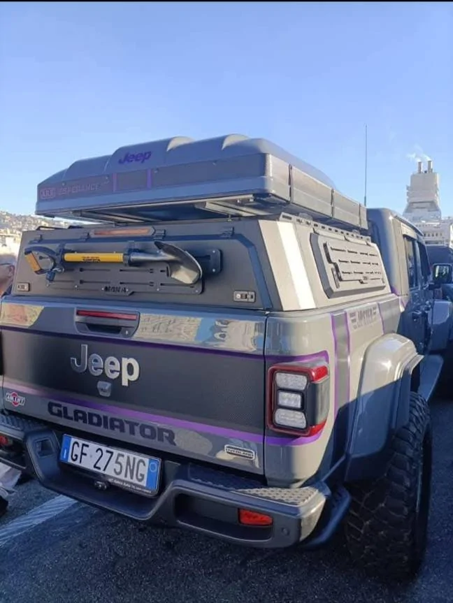 Jeep Gladiator Identify this half cap Screenshot_20250224_140318_Facebook
