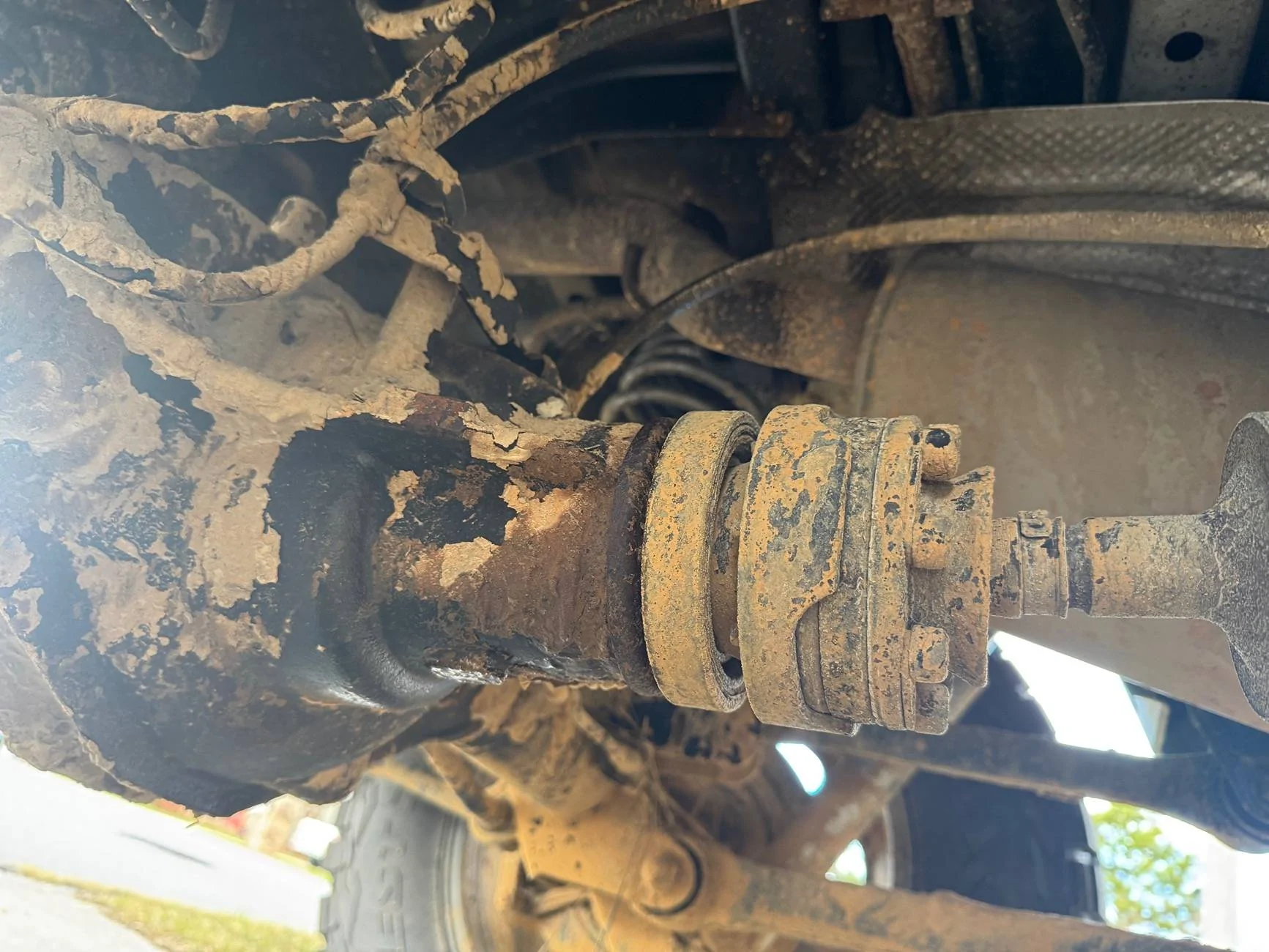 Jeep Gladiator Got a leak (not sure what it is) IMG_5997