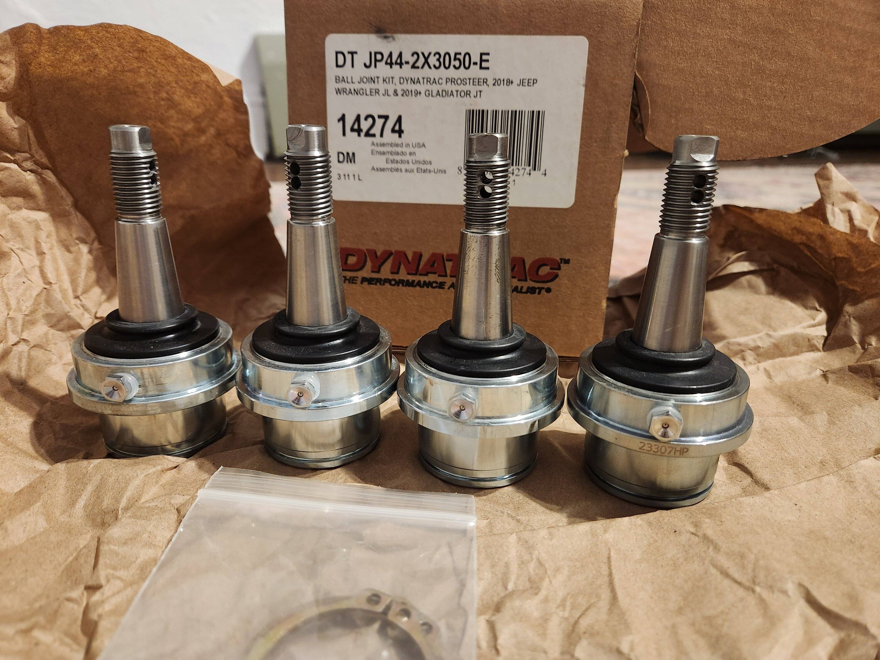 Jeep Gladiator Dynatrac HD ProSteer Balljoint Kit - New in Box 20250224_202357