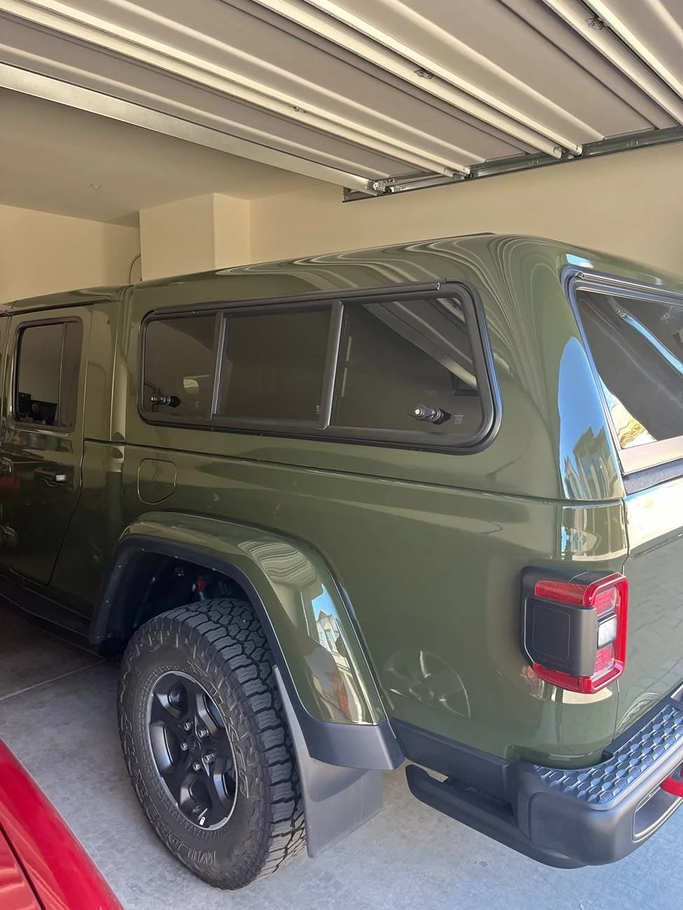 Jeep Gladiator ARE camper shell lack of QC- - update! IMG_0870