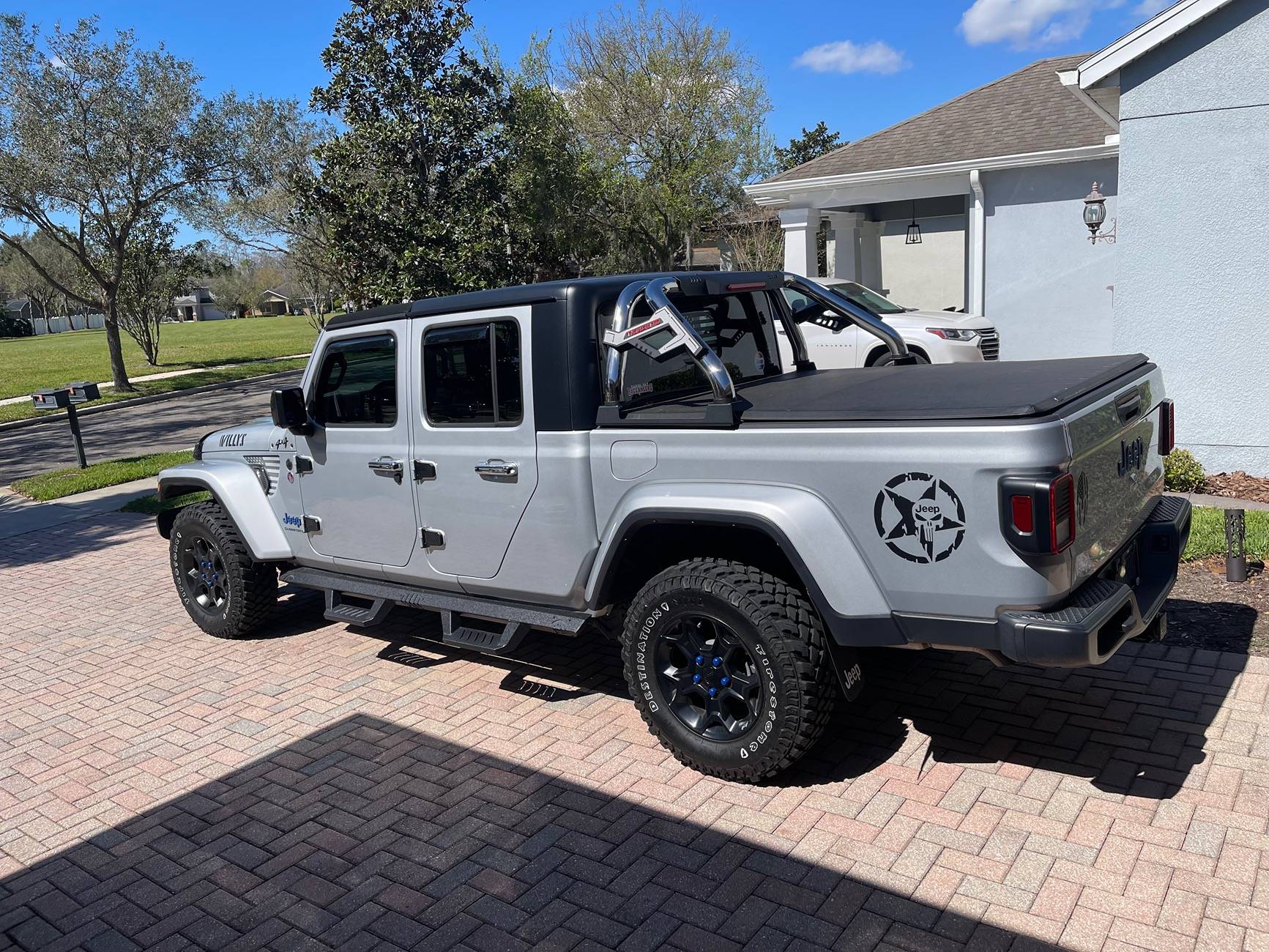 Jeep Gladiator SILVER ZYNITH Gladiator JT Club IMG_4959