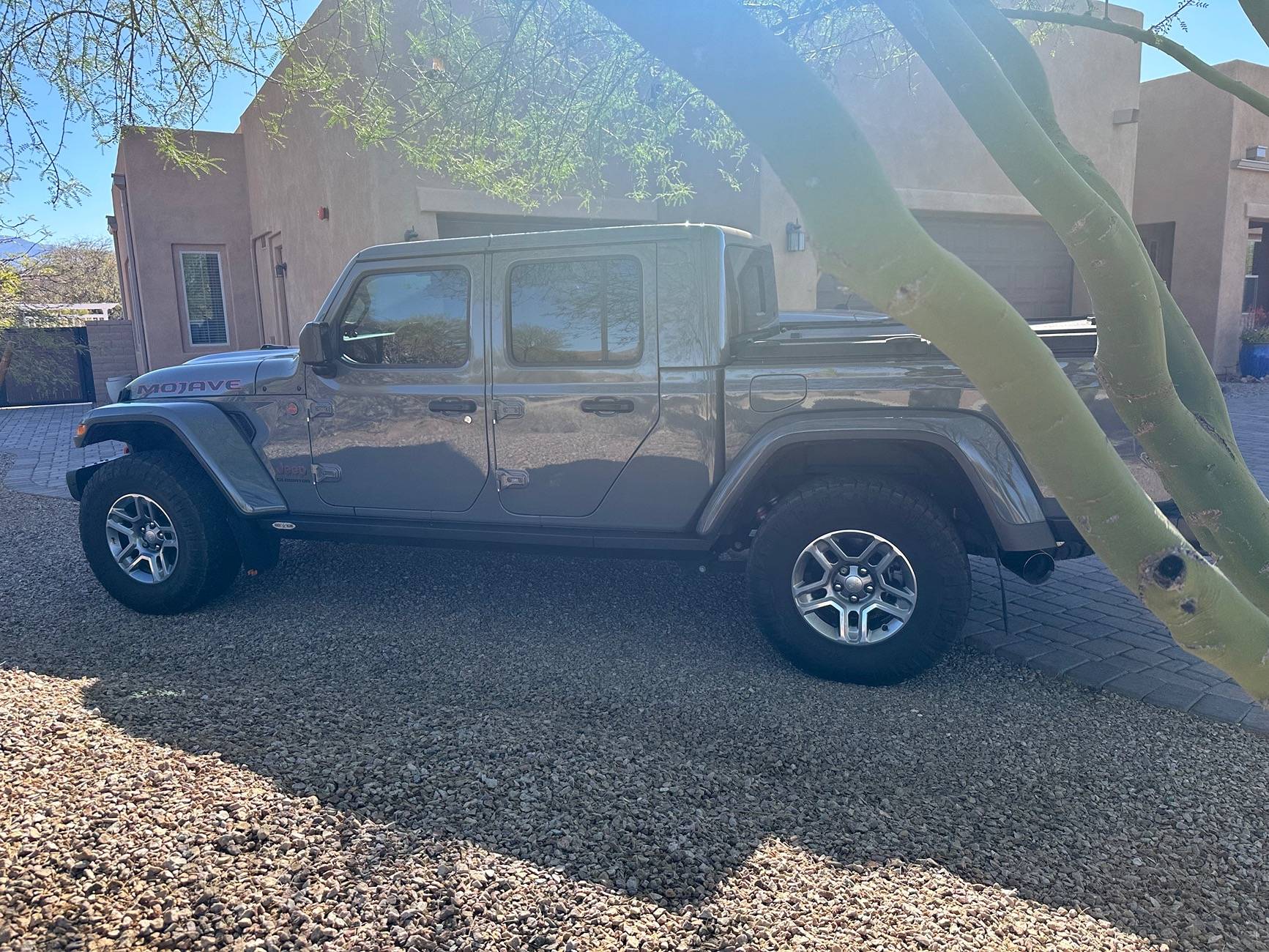 Jeep Gladiator KO3 or Ridge Grappler Side Mojave 305's