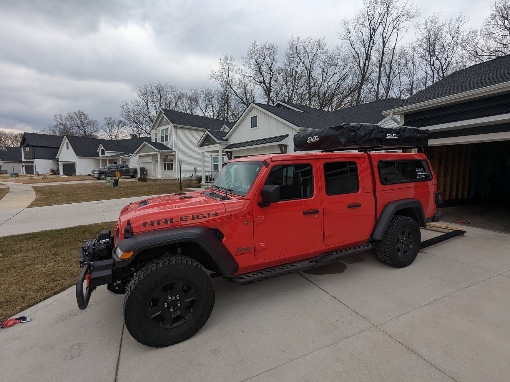 Jeep Gladiator DEAL OF A LIFETIME: Cascadia CVT tents nearly 90% off 1000011009