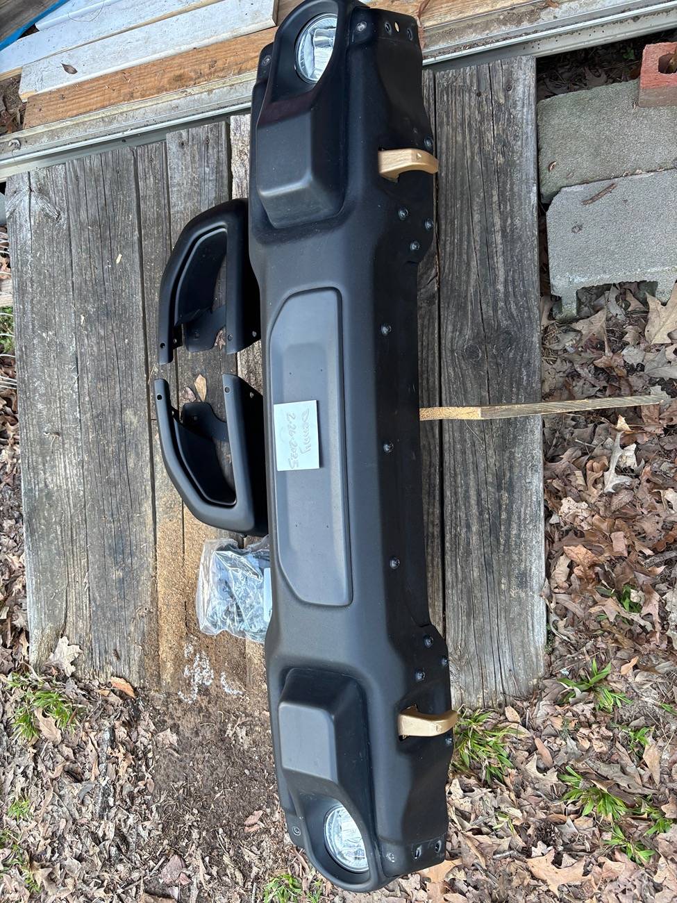 Jeep Gladiator OEM Steel Front Bumper & Steel Skid Plate IMG_1442