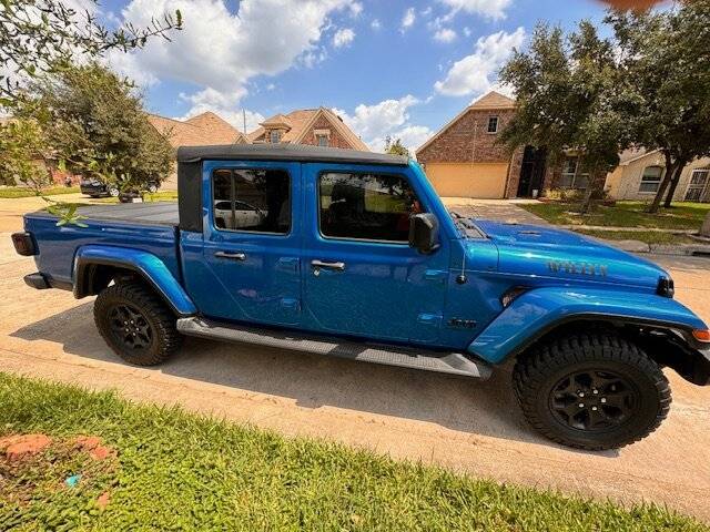 Jeep Gladiator Jeep Gladiator Soft top for trade in Hard Top IMG_1390 (1)