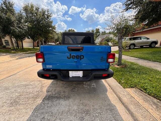 Jeep Gladiator Jeep Gladiator Soft top for trade in Hard Top IMG_1389 (1)