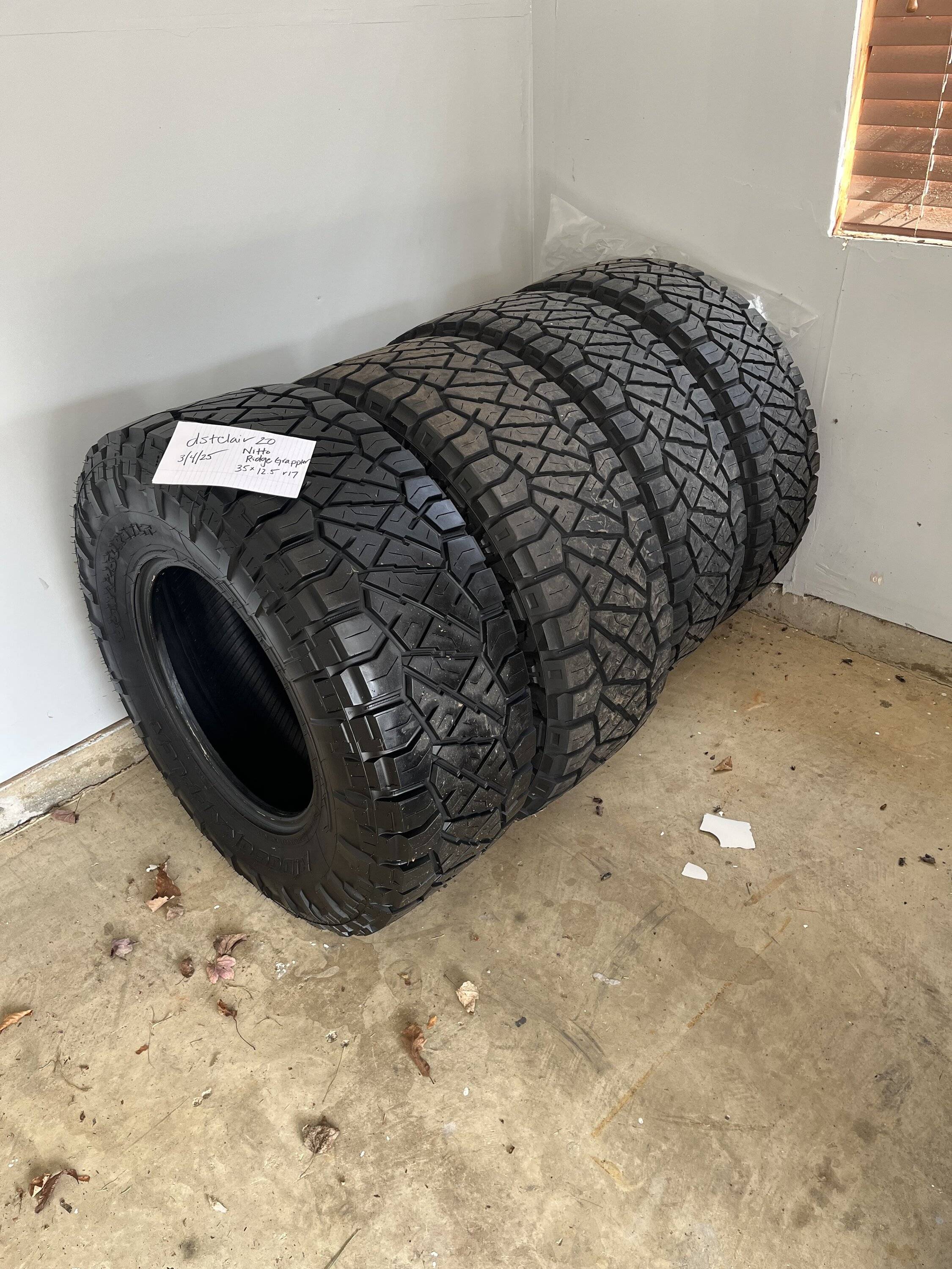 Jeep Gladiator Nitto Ridge Grappler (4) - 35x12.5 r17 IMG_4758.JPG